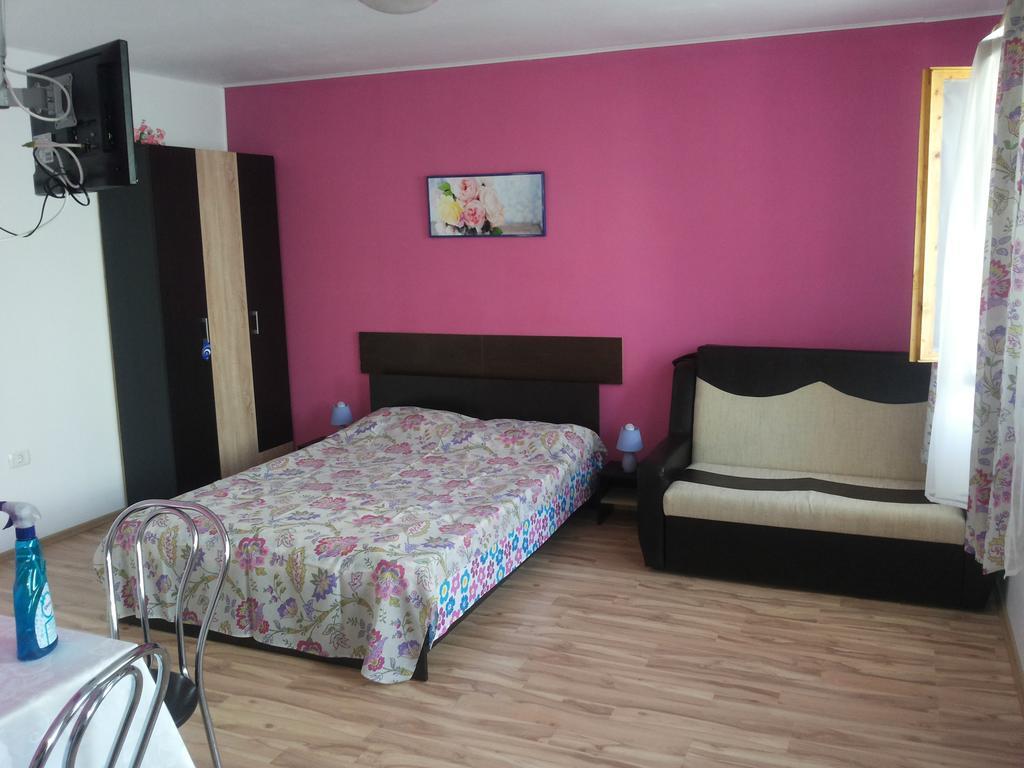 אפורי נורד Apartamente Rodica מראה חיצוני תמונה