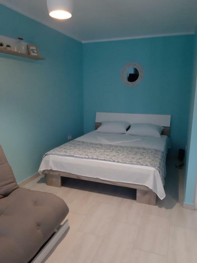 אפורי נורד Apartamente Rodica מראה חיצוני תמונה